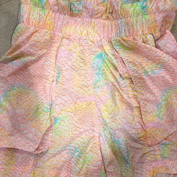 Fabletics Women's Ultra High-Waisted Piped Nylon Workout Shorts Pink Size S - Picture 4 of 9